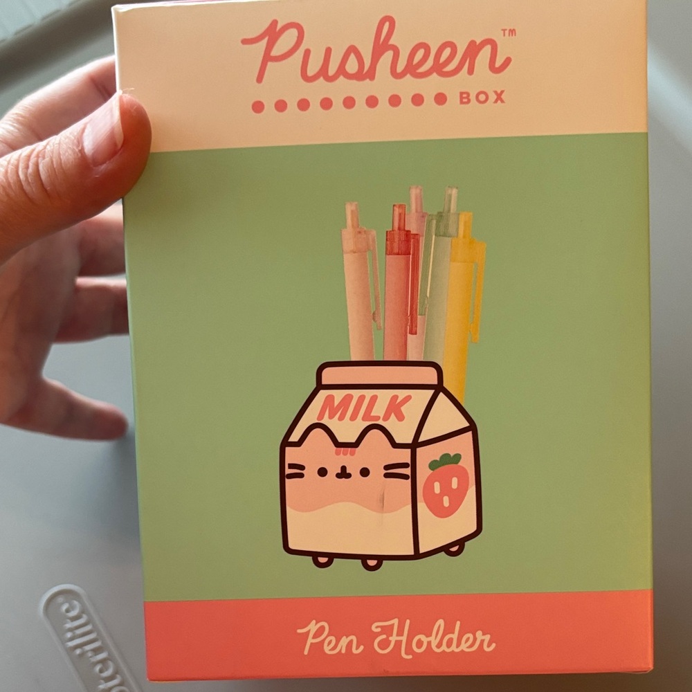 Pusheen Box Pen Holder